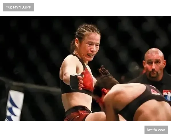 张伟丽力量冲击与舍甫琴科技术反击对比分析