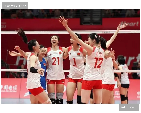 女排世俱杯小组赛单循环制启幕，四强晋级悬念留至末轮